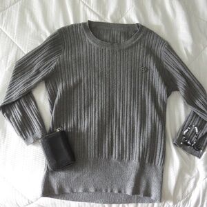 - Women's Size Medium